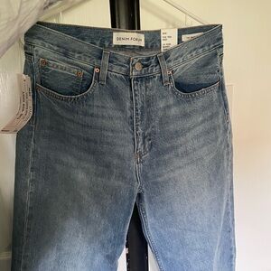Aritzia Denim Fourm Jeans (Brand new with tags)